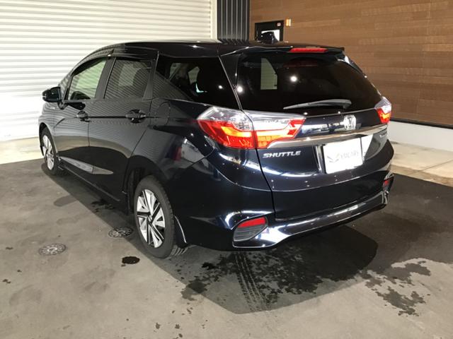 シャトル ハイブリッドX ホンダセンシング LKAS Pセンサー 横滑抑制 リヤカメラ スマ-トキ- イモビ サイドエアバッグ シートヒーター付き キーレス USB ECON クルコン 衝突安全ボディ ETC パワーウィンドウ Wエアバック(9枚目)