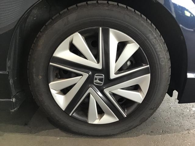 シャトル ハイブリッドX ホンダセンシング LKAS Pセンサー 横滑抑制 リヤカメラ スマ-トキ- イモビ サイドエアバッグ シートヒーター付き キーレス USB ECON クルコン 衝突安全ボディ ETC パワーウィンドウ Wエアバック(16枚目)