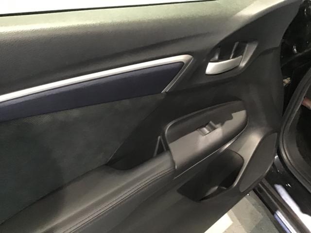 シャトル ハイブリッドX ホンダセンシング LKAS Pセンサー 横滑抑制 リヤカメラ スマ-トキ- イモビ サイドエアバッグ シートヒーター付き キーレス USB ECON クルコン 衝突安全ボディ ETC パワーウィンドウ Wエアバック(42枚目)