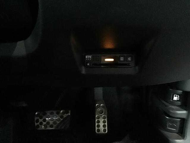 シャトル ハイブリッドX ホンダセンシング LKAS Pセンサー 横滑抑制 リヤカメラ スマ-トキ- イモビ サイドエアバッグ シートヒーター付き キーレス USB ECON クルコン 衝突安全ボディ ETC パワーウィンドウ Wエアバック(49枚目)