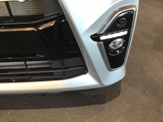 タント カスタムX 衝突軽減ブレーキ リアコーナーセンサー 車線逸脱防止 アイドリングストップ機能 盗難警報装置 フルフラット LED キーレスエントリー 前席シートヒーター オートLED スマキー エアコン パワステ(4枚目)