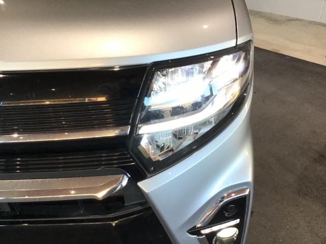 タント カスタムX 衝突軽減ブレーキ リアコーナーセンサー 車線逸脱防止 アイドリングストップ機能 盗難警報装置 フルフラット LED キーレスエントリー 前席シートヒーター オートLED スマキー エアコン パワステ(5枚目)