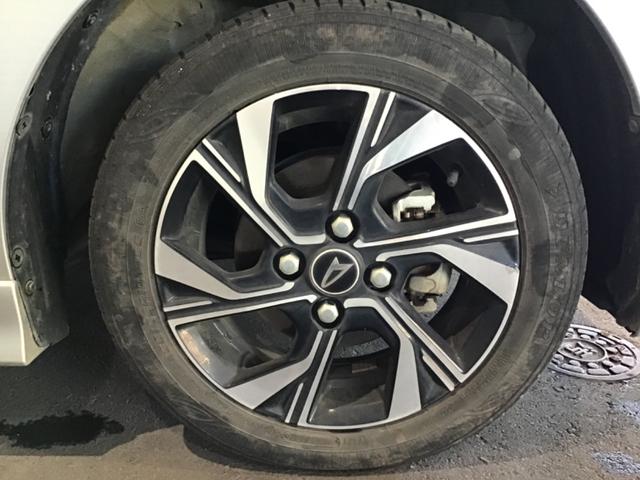 タント カスタムX 衝突軽減ブレーキ リアコーナーセンサー 車線逸脱防止 アイドリングストップ機能 盗難警報装置 フルフラット LED キーレスエントリー 前席シートヒーター オートLED スマキー エアコン パワステ(13枚目)