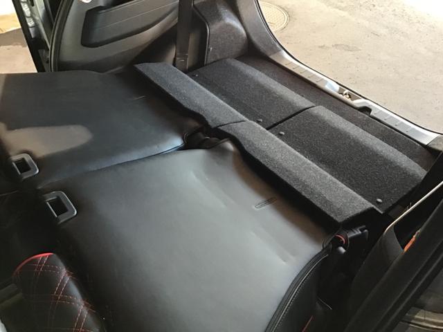 タント カスタムX 衝突軽減ブレーキ リアコーナーセンサー 車線逸脱防止 アイドリングストップ機能 盗難警報装置 フルフラット LED キーレスエントリー 前席シートヒーター オートLED スマキー エアコン パワステ(27枚目)