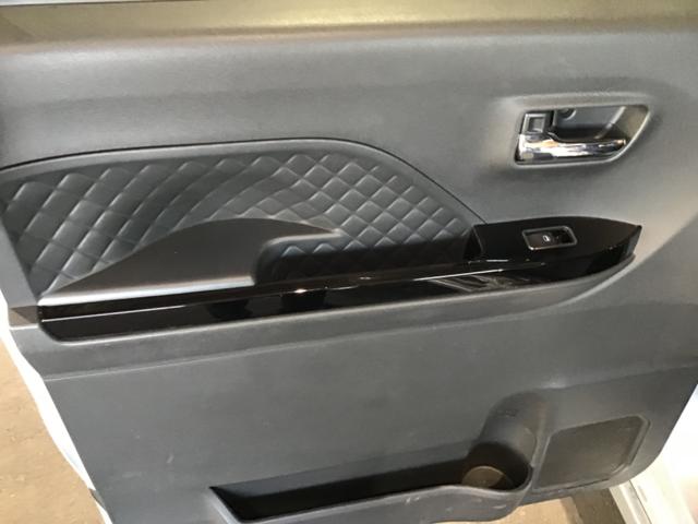 タント カスタムX 衝突軽減ブレーキ リアコーナーセンサー 車線逸脱防止 アイドリングストップ機能 盗難警報装置 フルフラット LED キーレスエントリー 前席シートヒーター オートLED スマキー エアコン パワステ(28枚目)