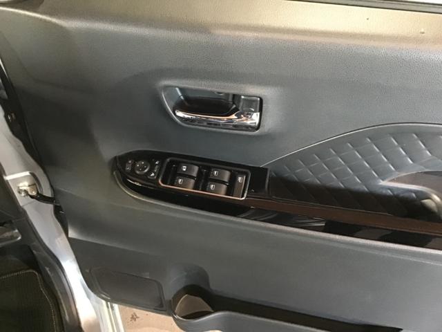 タント カスタムX 衝突軽減ブレーキ リアコーナーセンサー 車線逸脱防止 アイドリングストップ機能 盗難警報装置 フルフラット LED キーレスエントリー 前席シートヒーター オートLED スマキー エアコン パワステ(30枚目)