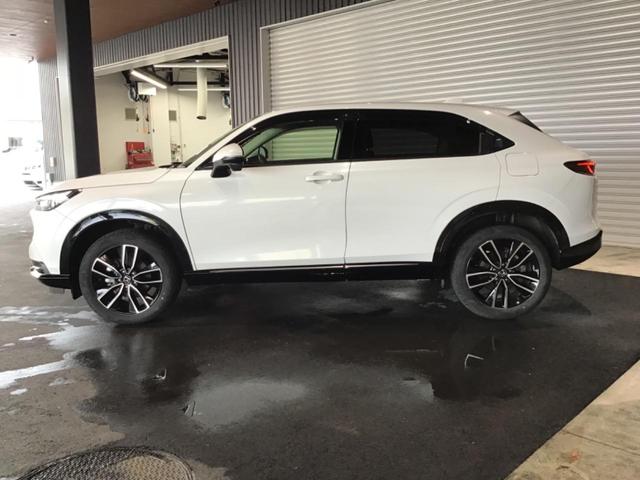 屋上展示場に常に５０台以上の車両をご用意！お気に入りの１台が見つかるかも！？