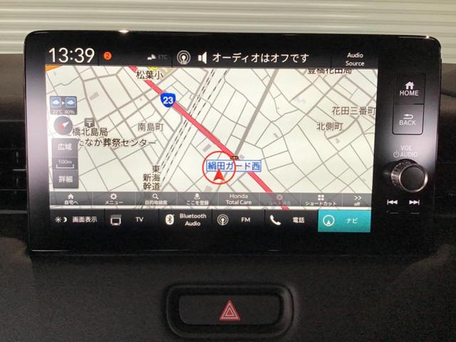 屋上展示場に常に５０台以上の車両をご用意！お気に入りの１台が見つかるかも！？