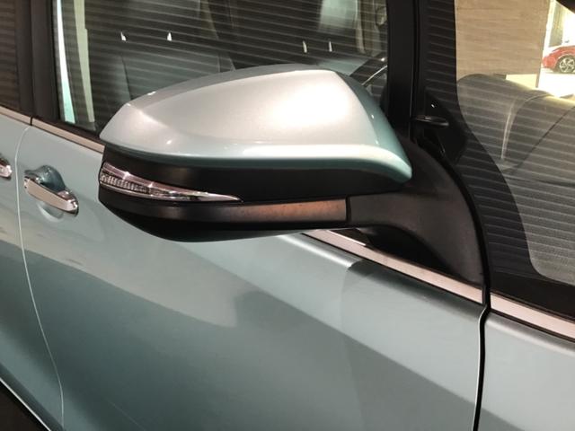 エスクァイア Ｇｉ　衝突安全ボディ　シートＨ　ウォークスルー　スマートキーＰスタート　アイドリングＳＴＯＰ　イモビライザー　オートクルーズコントロール　キーレス　ＡＢＳ　３列　Ｗエアコン　ＬＥＤヘッドライト　オートライト（9枚目）