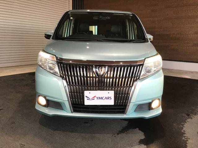 エスクァイア Ｇｉ　衝突安全ボディ　シートＨ　ウォークスルー　スマートキーＰスタート　アイドリングＳＴＯＰ　イモビライザー　オートクルーズコントロール　キーレス　ＡＢＳ　３列　Ｗエアコン　ＬＥＤヘッドライト　オートライト（13枚目）