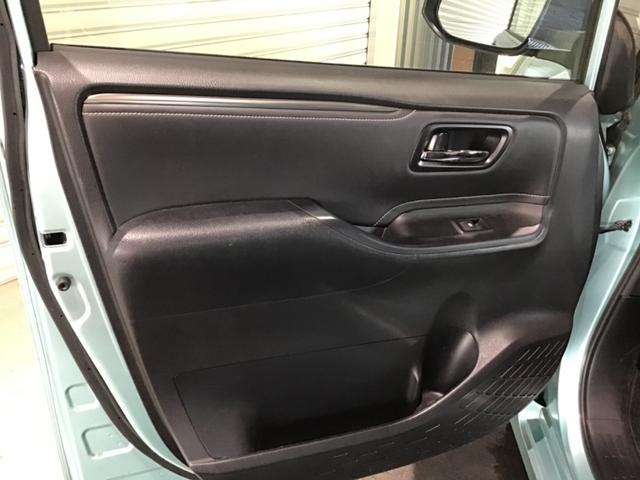 エスクァイア Ｇｉ　衝突安全ボディ　シートＨ　ウォークスルー　スマートキーＰスタート　アイドリングＳＴＯＰ　イモビライザー　オートクルーズコントロール　キーレス　ＡＢＳ　３列　Ｗエアコン　ＬＥＤヘッドライト　オートライト（19枚目）