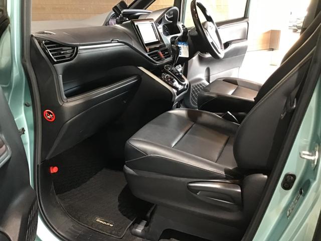 エスクァイア Ｇｉ　衝突安全ボディ　シートＨ　ウォークスルー　スマートキーＰスタート　アイドリングＳＴＯＰ　イモビライザー　オートクルーズコントロール　キーレス　ＡＢＳ　３列　Ｗエアコン　ＬＥＤヘッドライト　オートライト（21枚目）