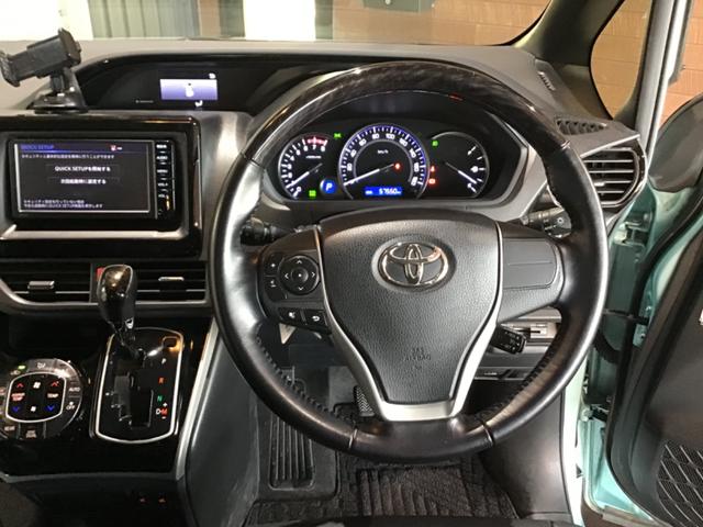 エスクァイア Ｇｉ　衝突安全ボディ　シートＨ　ウォークスルー　スマートキーＰスタート　アイドリングＳＴＯＰ　イモビライザー　オートクルーズコントロール　キーレス　ＡＢＳ　３列　Ｗエアコン　ＬＥＤヘッドライト　オートライト（22枚目）