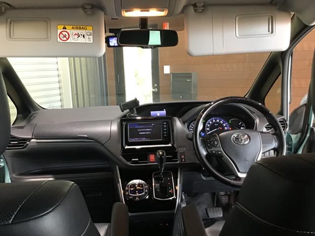 エスクァイア Ｇｉ　衝突安全ボディ　シートＨ　ウォークスルー　スマートキーＰスタート　アイドリングＳＴＯＰ　イモビライザー　オートクルーズコントロール　キーレス　ＡＢＳ　３列　Ｗエアコン　ＬＥＤヘッドライト　オートライト（26枚目）