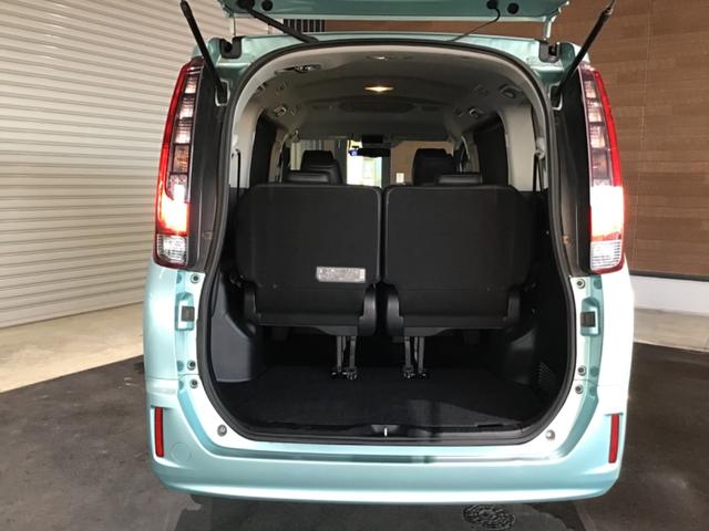 エスクァイア Ｇｉ　衝突安全ボディ　シートＨ　ウォークスルー　スマートキーＰスタート　アイドリングＳＴＯＰ　イモビライザー　オートクルーズコントロール　キーレス　ＡＢＳ　３列　Ｗエアコン　ＬＥＤヘッドライト　オートライト（39枚目）