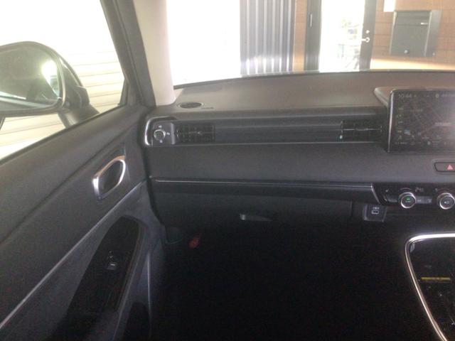 ヴェゼル ｅ：ＨＥＶ　Ｚ　ＬＤＡ　衝突回避支援ブレーキ機能　パノラミックビューモニター　スマキ　Ｐトランク　フルオートエアコン　オートＬＥＤ　エアバッグ　両席エアバック　パワーウィンドウ　ＬＥＤランプ　ソナー　クルーズＣ（17枚目）