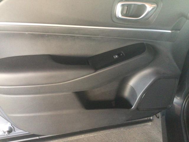 ヴェゼル ｅ：ＨＥＶ　Ｚ　ＬＤＡ　衝突回避支援ブレーキ機能　パノラミックビューモニター　スマキ　Ｐトランク　フルオートエアコン　オートＬＥＤ　エアバッグ　両席エアバック　パワーウィンドウ　ＬＥＤランプ　ソナー　クルーズＣ（30枚目）