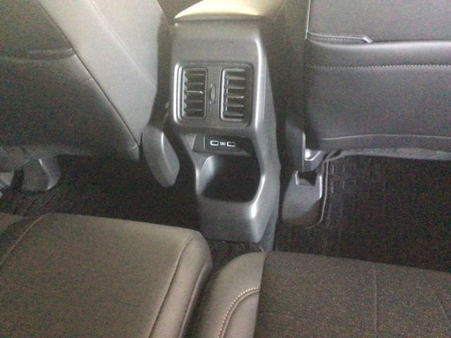 ヴェゼル ｅ：ＨＥＶ　Ｚ　ＬＤＡ　衝突回避支援ブレーキ機能　パノラミックビューモニター　スマキ　Ｐトランク　フルオートエアコン　オートＬＥＤ　エアバッグ　両席エアバック　パワーウィンドウ　ＬＥＤランプ　ソナー　クルーズＣ（33枚目）