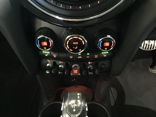 MINI クーパーD クーパーD(4名) BT 盗難防止システム インテリジェントセーフティ ナビ オートエアコン HDDナビ 横滑り防止機能 Aストップ USB接続(36枚目)