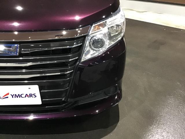 ノア ハイブリッドＸ　ディライトプラス　ＬＥＤ　リアエアコン　スマキー　横滑り防止　パワステ　パワーウインドウ　ＡＢＳ　エアバッグ　盗難防止装置　キーレス　アイドリングストップ　３列シート　ウォークスルー　フルフラット　Ａライト（12枚目）