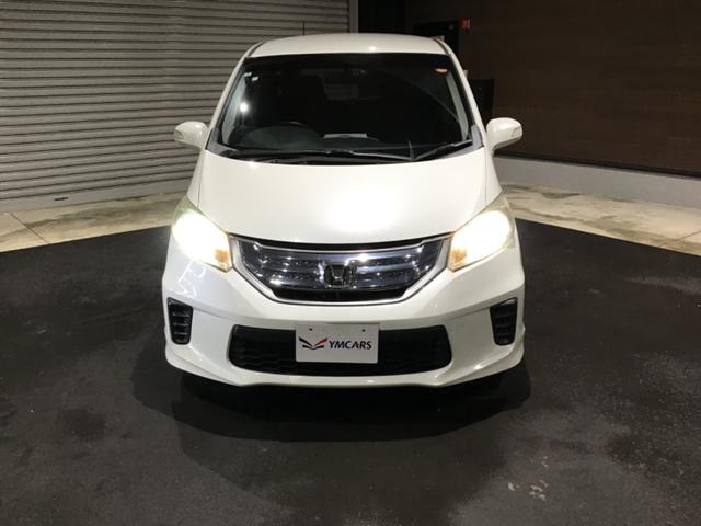 フリードハイブリッド ジャストセレクション セキュリティー 横滑り防止機能 衝突安全ボディ オートクルーズ エアバック ウォークスルー キーレスエントリー PS フルオートエアコン ABS パワーウィンドウ 運転席助手席エアバック(4枚目)