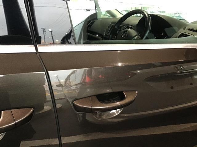 シエンタ G スマートキープッシュスタート アイドリングS 衝突安全ボディ フルオートエアコン パワーウィンド 運転席エアバック パワステ キーフリーシステム ABS 3列 セキュリティアラーム 助手席エアバック(9枚目)