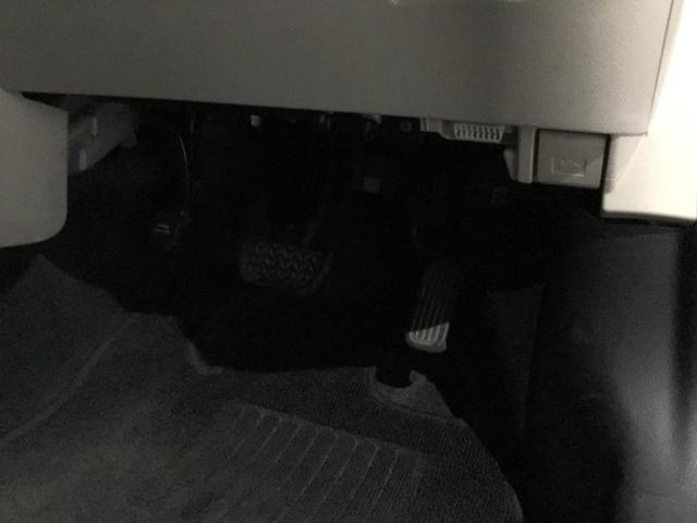 シエンタ G スマートキープッシュスタート アイドリングS 衝突安全ボディ フルオートエアコン パワーウィンド 運転席エアバック パワステ キーフリーシステム ABS 3列 セキュリティアラーム 助手席エアバック(17枚目)