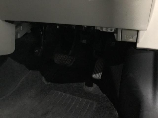 シエンタ G スマートキープッシュスタート アイドリングS 衝突安全ボディ フルオートエアコン パワーウィンド 運転席エアバック パワステ キーフリーシステム ABS 3列 セキュリティアラーム 助手席エアバック(18枚目)