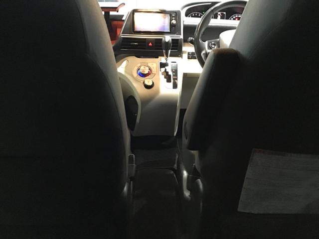 シエンタ G スマートキープッシュスタート アイドリングS 衝突安全ボディ フルオートエアコン パワーウィンド 運転席エアバック パワステ キーフリーシステム ABS 3列 セキュリティアラーム 助手席エアバック(29枚目)