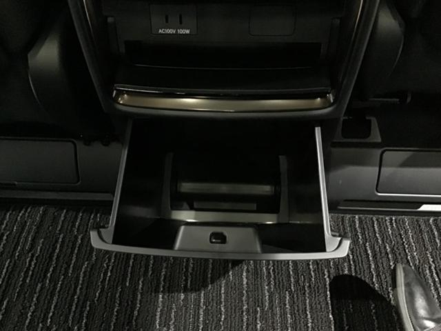 アルファード Ｚ　Ｂカメラ　１００Ｖ電源　レーンキープ　ＢＴ接続　ＬＥＤ　スマキ　パワステ　メモリーナビ　シートエアコン　３列シート　パワーシート　エアバッグ　ＥＴＣ　キーレス　シートヒーター　オットマン　ＵＳＢ（35枚目）