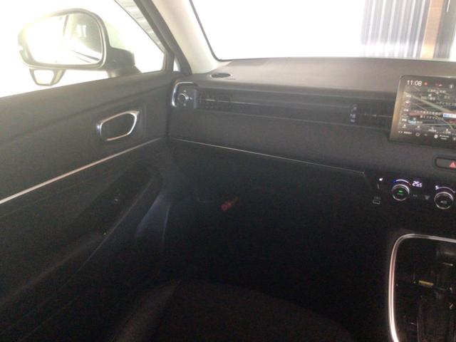 ヴェゼル e:HEV Z LDA 衝突回避支援ブレーキ機能 スマキ Pトランク フルオートエアコン オートLED エアバッグ 両席エアバック パワーウィンドウ LEDランプ ソナー クルーズC キーレスエントリー シートヒータ(22枚目)