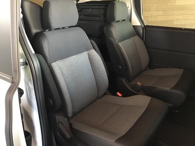 フリード ｅ：ＨＥＶエアー　ＥＸ　衝突軽減システム　ソナー　オートマチックハイビーム　横滑り防止装置　クルーズコントロール　サイドカーテンエアバック　リアクーラー　ＬＥＤランプ　レーンキープ　シートヒーター　キーレス　オートライト（26枚目）