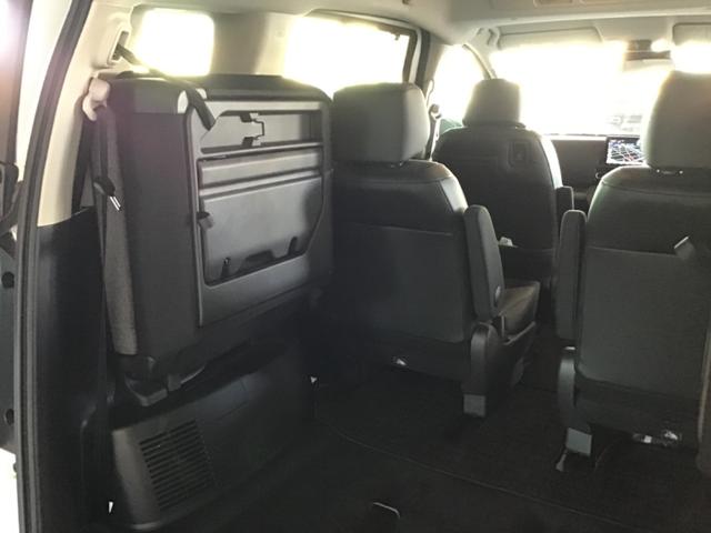 フリード ｅ：ＨＥＶエアー　ＥＸ　衝突軽減システム　ソナー　オートマチックハイビーム　横滑り防止装置　クルーズコントロール　サイドカーテンエアバック　リアクーラー　ＬＥＤランプ　レーンキープ　シートヒーター　キーレス　オートライト（27枚目）