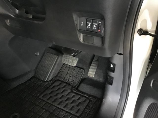 フリード ｅ：ＨＥＶエアー　ＥＸ　衝突軽減システム　ソナー　オートマチックハイビーム　横滑り防止装置　クルーズコントロール　サイドカーテンエアバック　リアクーラー　ＬＥＤランプ　レーンキープ　シートヒーター　キーレス　オートライト（36枚目）