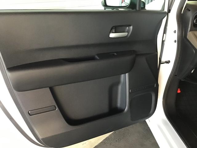 フリード ｅ：ＨＥＶエアー　ＥＸ　衝突軽減システム　ソナー　オートマチックハイビーム　横滑り防止装置　クルーズコントロール　サイドカーテンエアバック　リアクーラー　ＬＥＤランプ　レーンキープ　シートヒーター　キーレス　オートライト（48枚目）