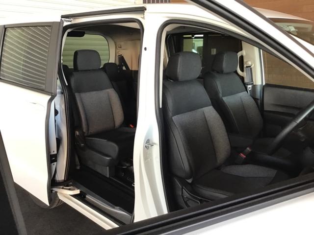 フリード ｅ：ＨＥＶエアー　ＥＸ　衝突軽減システム　ソナー　オートマチックハイビーム　横滑り防止装置　クルーズコントロール　サイドカーテンエアバック　リアクーラー　ＬＥＤランプ　レーンキープ　シートヒーター　キーレス　オートライト（54枚目）