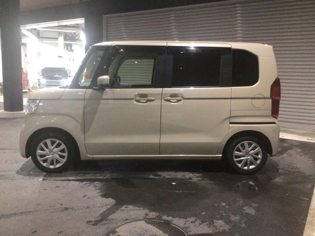 N-BOX G・EXホンダセンシング パワーウインドウ LKAS 衝突軽減 オートマチックハイビーム 衝突安全ボディ フルフラット Bモニ LED エアバッグ キーレススタート ETC スマ-トキ- オートライト カーテンエアバッグ(3枚目)