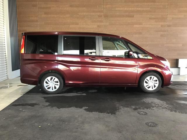 ステップワゴン G ホンダセンシング レーンキープ フルフラット スマ-トキ- クルコン アイスト 3列シート パワーウインドウ イモビ Rカメラ VSA ETC車載器 パワーステアリング サイドエアバック ABS キーフリー エアバッグ(8枚目)