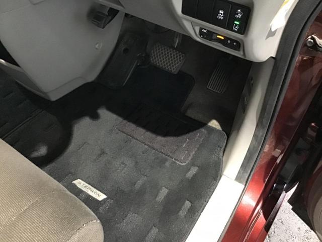 ステップワゴン G ホンダセンシング レーンキープ フルフラット スマ-トキ- クルコン アイスト 3列シート パワーウインドウ イモビ Rカメラ VSA ETC車載器 パワーステアリング サイドエアバック ABS キーフリー エアバッグ(26枚目)