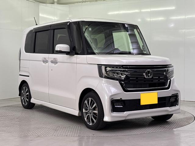 Ｎ－ＢＯＸカスタム Ｌ　Ｐソナー　車線逸脱警報装置　サイドエアバッグ　Ａストップ　シートヒータ　ベンチシート　キーフリーシステム　ＬＥＤライト　クルーズコントロール　ＡＣ　フルフラットシート　スマキー　横滑り防止　ＡＢＳ（6枚目）