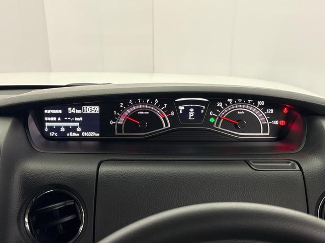 Ｎ－ＢＯＸカスタム Ｌ　Ｐソナー　車線逸脱警報装置　サイドエアバッグ　Ａストップ　シートヒータ　ベンチシート　キーフリーシステム　ＬＥＤライト　クルーズコントロール　ＡＣ　フルフラットシート　スマキー　横滑り防止　ＡＢＳ（10枚目）