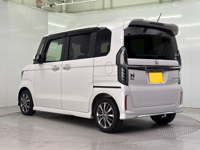 Ｎ－ＢＯＸカスタム Ｌ　Ｐソナー　車線逸脱警報装置　サイドエアバッグ　Ａストップ　シートヒータ　ベンチシート　キーフリーシステム　ＬＥＤライト　クルーズコントロール　ＡＣ　フルフラットシート　スマキー　横滑り防止　ＡＢＳ（13枚目）