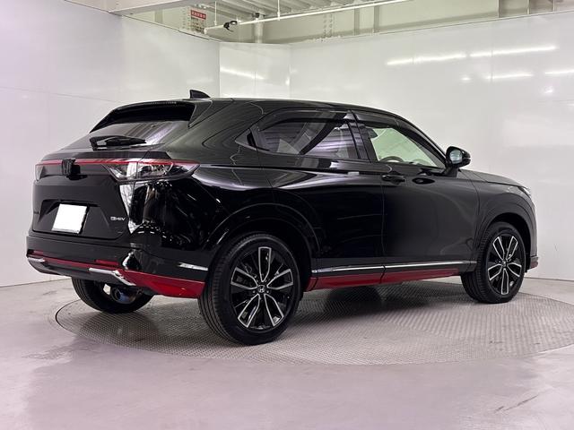 ヴェゼル ｅ：ＨＥＶ　Ｚ　ＬＤＡ　衝突回避支援ブレーキ機能　スマキ　Ｐトランク　フルオートエアコン　オートＬＥＤ　エアバッグ　両席エアバック　パワーウィンドウ　ＬＥＤランプ　ソナー　クルーズＣ　キーレスエントリー　シートヒータ（4枚目）