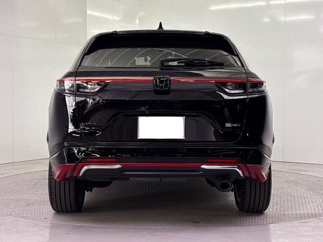 ヴェゼル ｅ：ＨＥＶ　Ｚ　ＬＤＡ　衝突回避支援ブレーキ機能　スマキ　Ｐトランク　フルオートエアコン　オートＬＥＤ　エアバッグ　両席エアバック　パワーウィンドウ　ＬＥＤランプ　ソナー　クルーズＣ　キーレスエントリー　シートヒータ（5枚目）