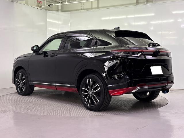 ヴェゼル ｅ：ＨＥＶ　Ｚ　ＬＤＡ　衝突回避支援ブレーキ機能　スマキ　Ｐトランク　フルオートエアコン　オートＬＥＤ　エアバッグ　両席エアバック　パワーウィンドウ　ＬＥＤランプ　ソナー　クルーズＣ　キーレスエントリー　シートヒータ（6枚目）