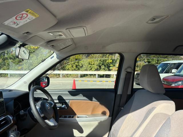 キャスト スタイルＧ　ターボ　ＳＡＩＩ　車検９年２月・純正ナビ・地デジ・バックカメラ・ＥＴＣ・ＨＩＤ・ＬＥＤフォグ・ＥＴＣ・新車記録簿・スマートキー・禁煙車・新品本革巻きステアリング（14枚目）