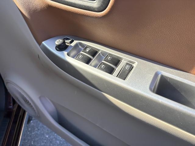 キャスト スタイルＧ　ターボ　ＳＡＩＩ　車検９年２月・純正ナビ・地デジ・バックカメラ・ＥＴＣ・ＨＩＤ・ＬＥＤフォグ・ＥＴＣ・新車記録簿・スマートキー・禁煙車・新品本革巻きステアリング（26枚目）