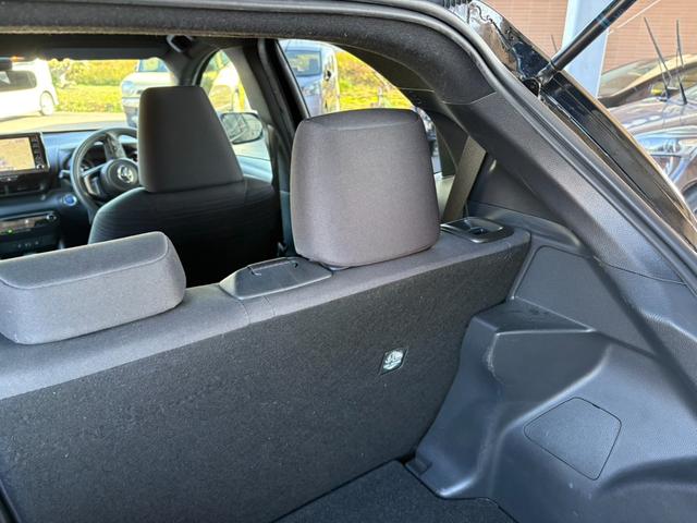 ヤリス ハイブリッドＺ　車検２年付き・純正ナビ・バックカメラ・ＥＴＣ・ドラレコ・ＬＥＤヘッドライト・フォグ・スマートキー・禁煙車・シートヒーター・モデリスタＡＷ・新車記録簿・ＴＳＳ（34枚目）