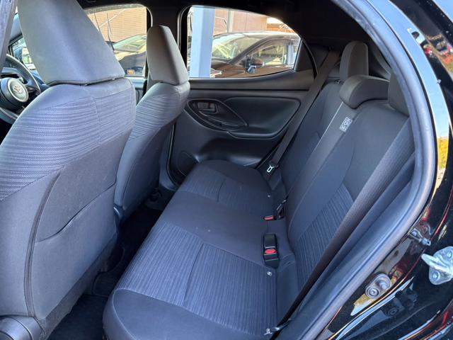 ヤリス ハイブリッドＺ　車検２年付き・純正ナビ・バックカメラ・ＥＴＣ・ドラレコ・ＬＥＤヘッドライト・フォグ・スマートキー・禁煙車・シートヒーター・モデリスタＡＷ・新車記録簿・ＴＳＳ（39枚目）