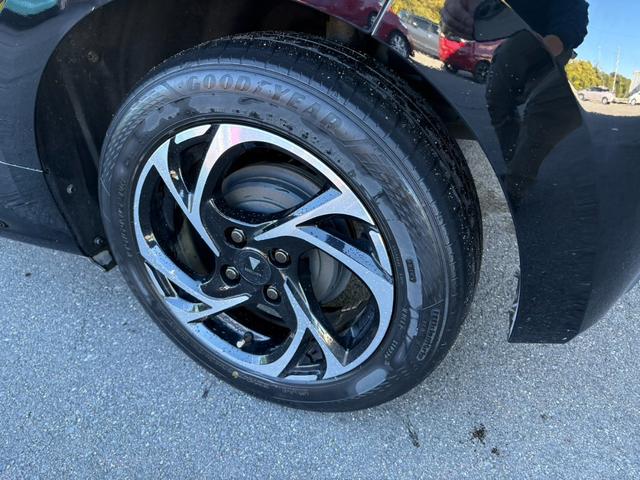 ヤリス ハイブリッドＺ　車検２年付き・純正ナビ・バックカメラ・ＥＴＣ・ドラレコ・ＬＥＤヘッドライト・フォグ・スマートキー・禁煙車・シートヒーター・モデリスタＡＷ・新車記録簿・ＴＳＳ（52枚目）